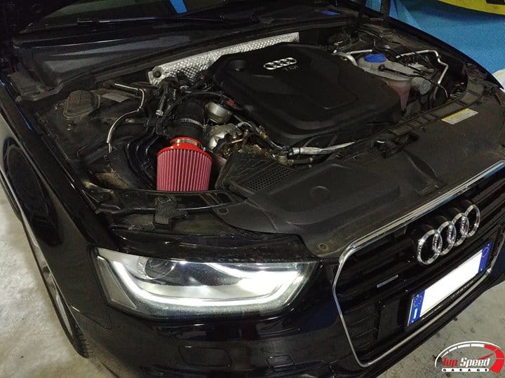 Aspirazione artigianale con filtro biconico su Audi A4 2.0 TDI.

In  #TopSpeedGa…